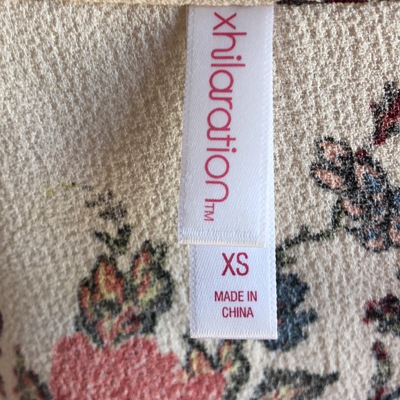 Cropped wrap top - Picture 6 of 7